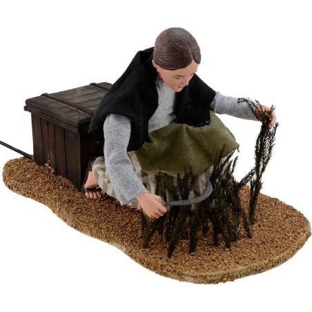 Campesina con hoz serie 30 cm en movimiento Mundo Pesebres