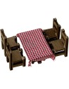 Mesa de madera de 5,5x3,4x2,5 cm de altura con 4 sillas.
