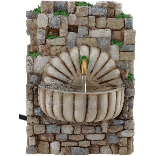 Fuente para belén colgante de resina con bomba de 10x6,5x14 cm de altura.