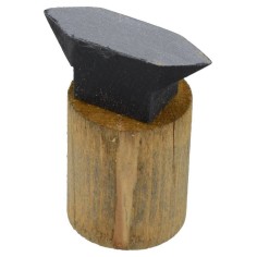 Yunque sobre tronco h. 5 cm Mundo Pesebres 2