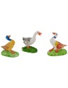 Coloca 3 gansos de PVC de colores de 3 cm para estatuas de 10