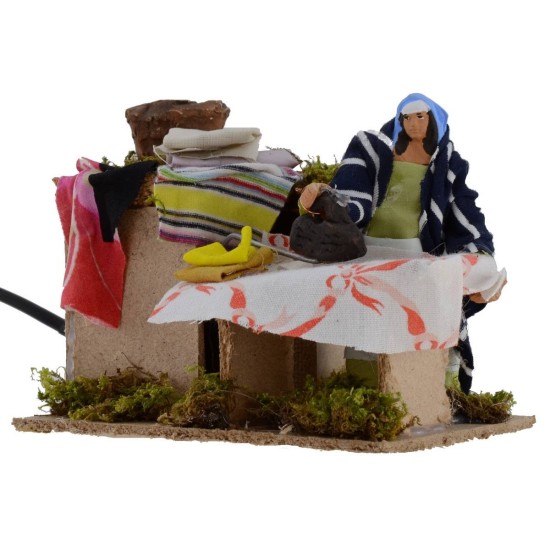 Woman stir in motion 10 cm