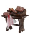 Banco de madera con carne y embutidos de 7x4x7,5 cm para