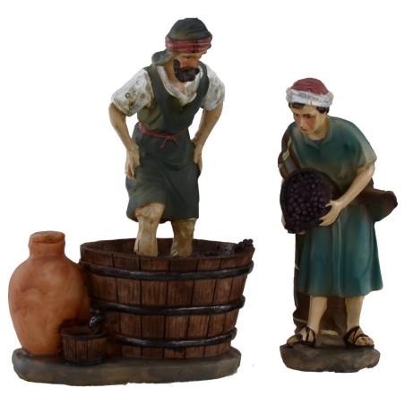 Escena de pisadores de uva de 15 cm en resina Mundo Pesebre.