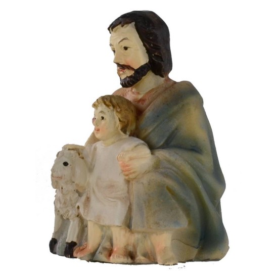 Pastor sentado con niño y cordero serie 9 cm en resina