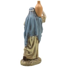 Mujer con ánfora y cesta en resina pintada 12 cm serie 2