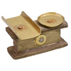 Scale 5.5x4x3.3 cm h