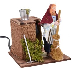 Palestinian woman with broom in motion 12 cm 2