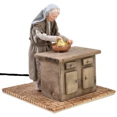 Donna palestinese che impasta in movimento 30 cm Mondo Presepi 2