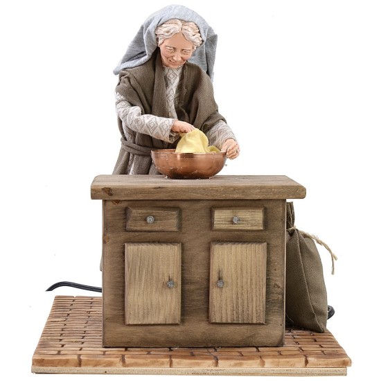Donna palestinese che impasta in movimento 30 cm Mondo Presepi