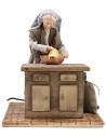 Donna palestinese che impasta in movimento 30 cm Mondo Presepi