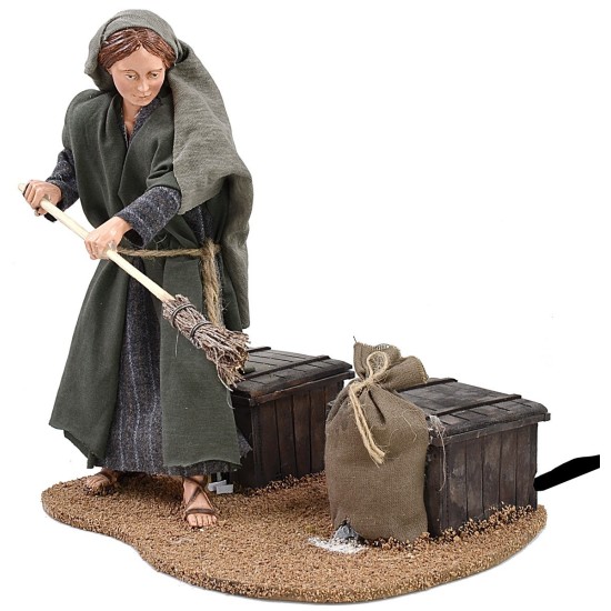 30 cm Palestinian woman chasing away mice with double movement