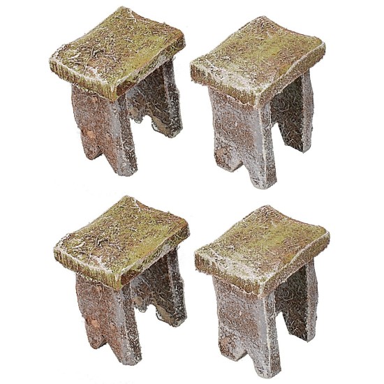 Wooden game table with 4 stools for statues 10 cm