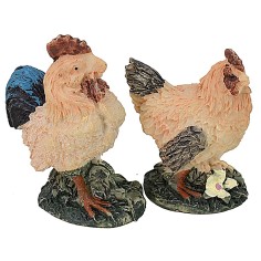 Conjunto de gallo y gallina en resina de 5x3x6,5 cm de altura. 2
