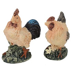 Conjunto de gallo y gallina en resina de 5x3x6,5 cm de altura.