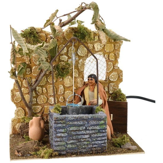Woman at the well 10 cm in motion 18x20x21 cm h
