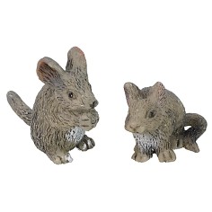 Coloca 2 ratoncitos grises de resina de 1,5x3x2,5 cm h