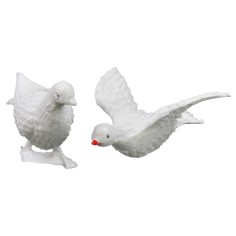 Set of 2 plastic doves for nativity scene