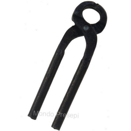Metal pincer available in various sizes: