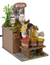 Spice seller in movement 10 cm