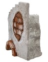 Fachada de antiguo castillo con escalera curva a la izquierda