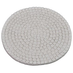 Pavimentación de plaza circular con adoquines de 20,5 cm de