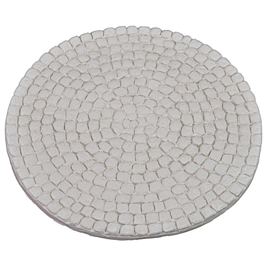 Pavimentación de plaza circular con adoquines de 20,5 cm de
