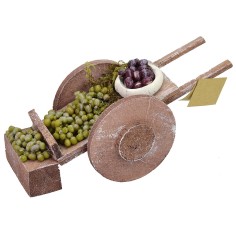 Wooden wagon with olives cm 14,5x5, 2x5,5h