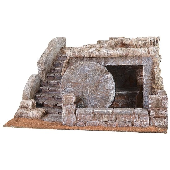 Sepulcro con escalera lateral 37x32x23 h altura, estatuas.