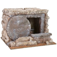 Sepulcro con puerta redonda abierta 25x22x19 h altura, estatuas