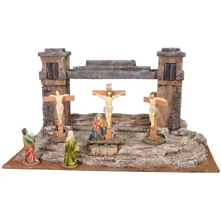 Escenario para crucifixión 48x27x25 h madera, estatuas