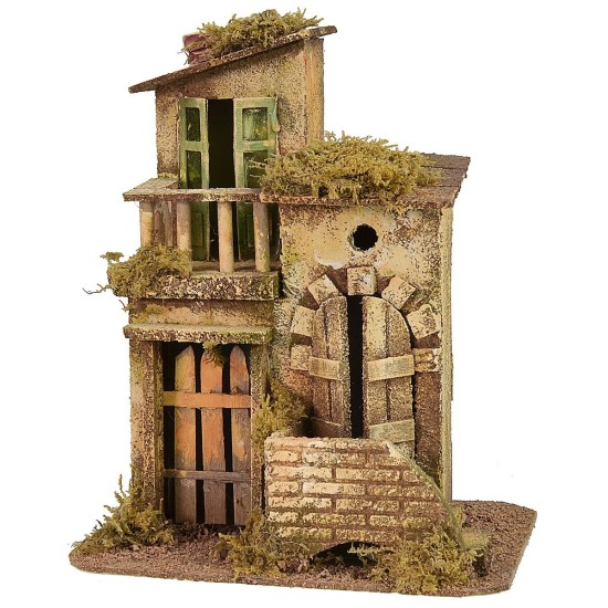 Casa con terraza de 19x16x23 cm de alto, madera, corcho.