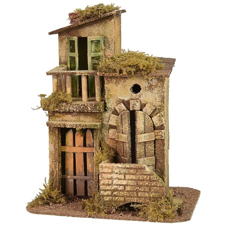 Casa con terraza de 19x16x23 cm de alto, madera, corcho.