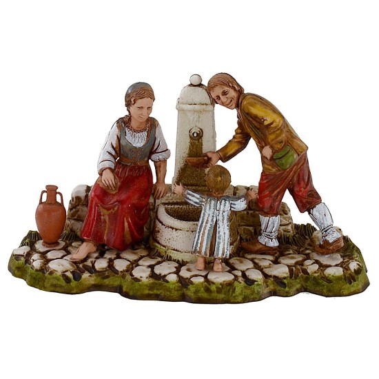 Famiglia alla fontana 10 cm Landi Moranduzzo Mondo Presepi