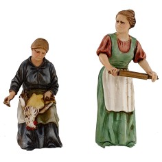Mujer desplumando y mujer con rodillo serie 10 cm Landi