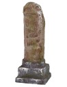 Columna en ruinas con base cuadrada de 2,5x2,5x6,5 cm de altura.