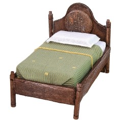 Cama individual de madera envejecida con relieve superior de