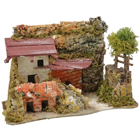 Casa stuccata con rimessa legna cm 27x12x18 h. Mondo Presepi
