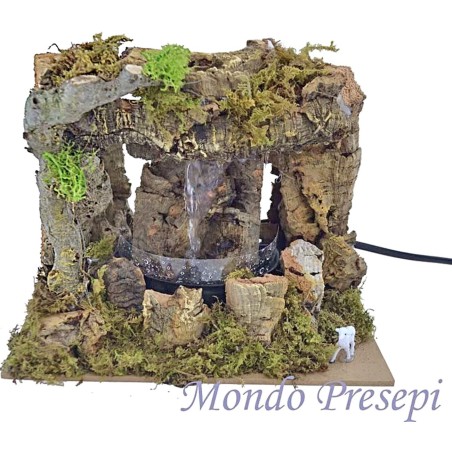 Cascata tra le rocce funzionante cm 20x14x17 h. Mondo Presepi