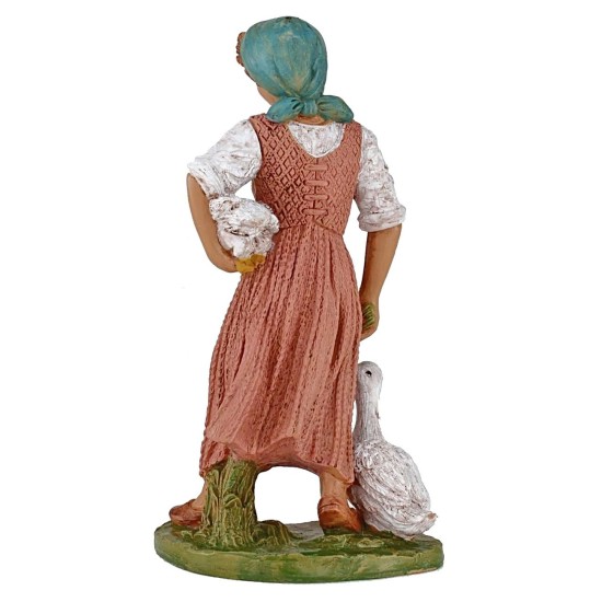 Campesina con gansos 30 cm en PVC Euromarchi Mundo