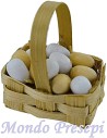 Cesta de 2,5 cm con huevos