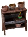 Fregadero de madera envejecida con ollas de 9x4,5x11 cm h