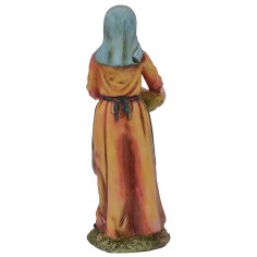 Mujer con cesta de 15 cm en resina Mondo Presepi. 2