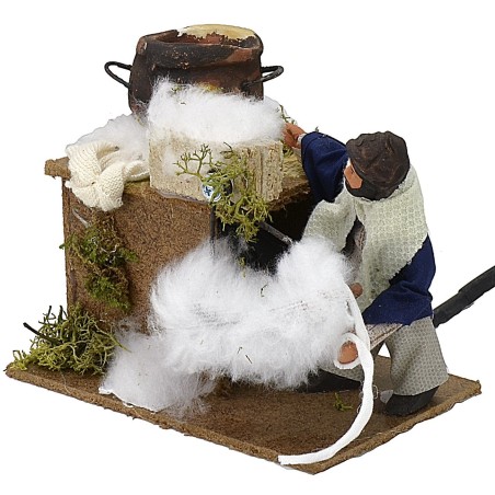 Filatore di lana in movimento serie 10 cm Mondo Presepi