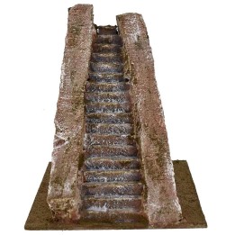 Escalera para pesebre de 24x17x21 cm de altura.