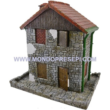 Deluxe resin house 28x21x30 cm