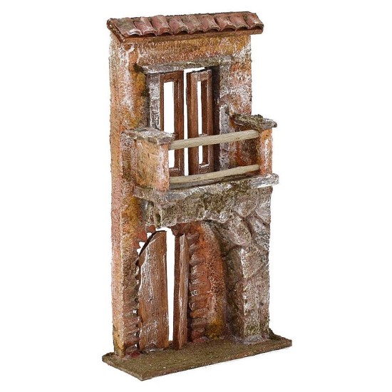 Fachada de casa con balcón y portón de 10x4x18,5 cm h.