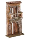 Fachada de casa con balcón y portón de 10x4x18,5 cm h.