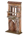 Fachada de casa con balcón y portón de 10x4x18,5 cm h.