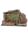 Cabaña con puente y arroyo de 29x14,5x19 cm de altura para